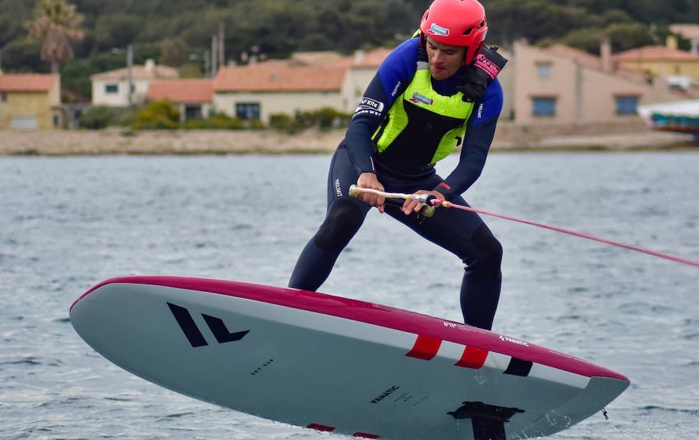 Cours de Foil tractée